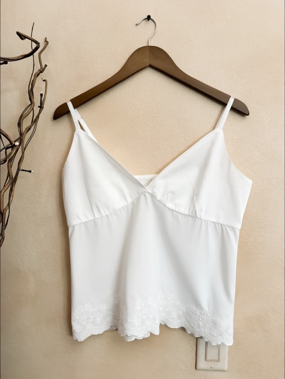 Hollister Embroidered Sequin Tank

Non Smoking/No Pets

Fast Shipping